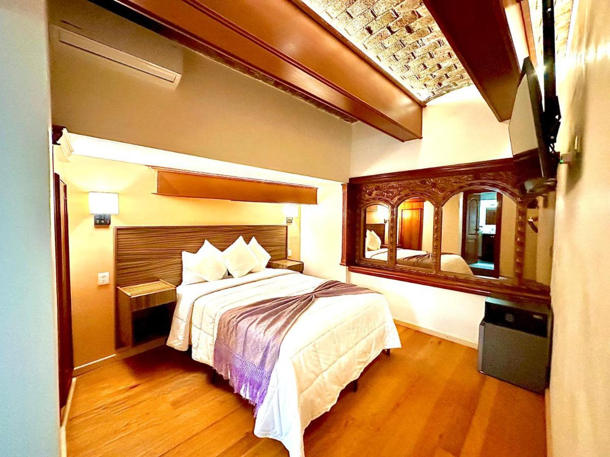 Suites Del Jardin Principal 과나후아토 외부 사진