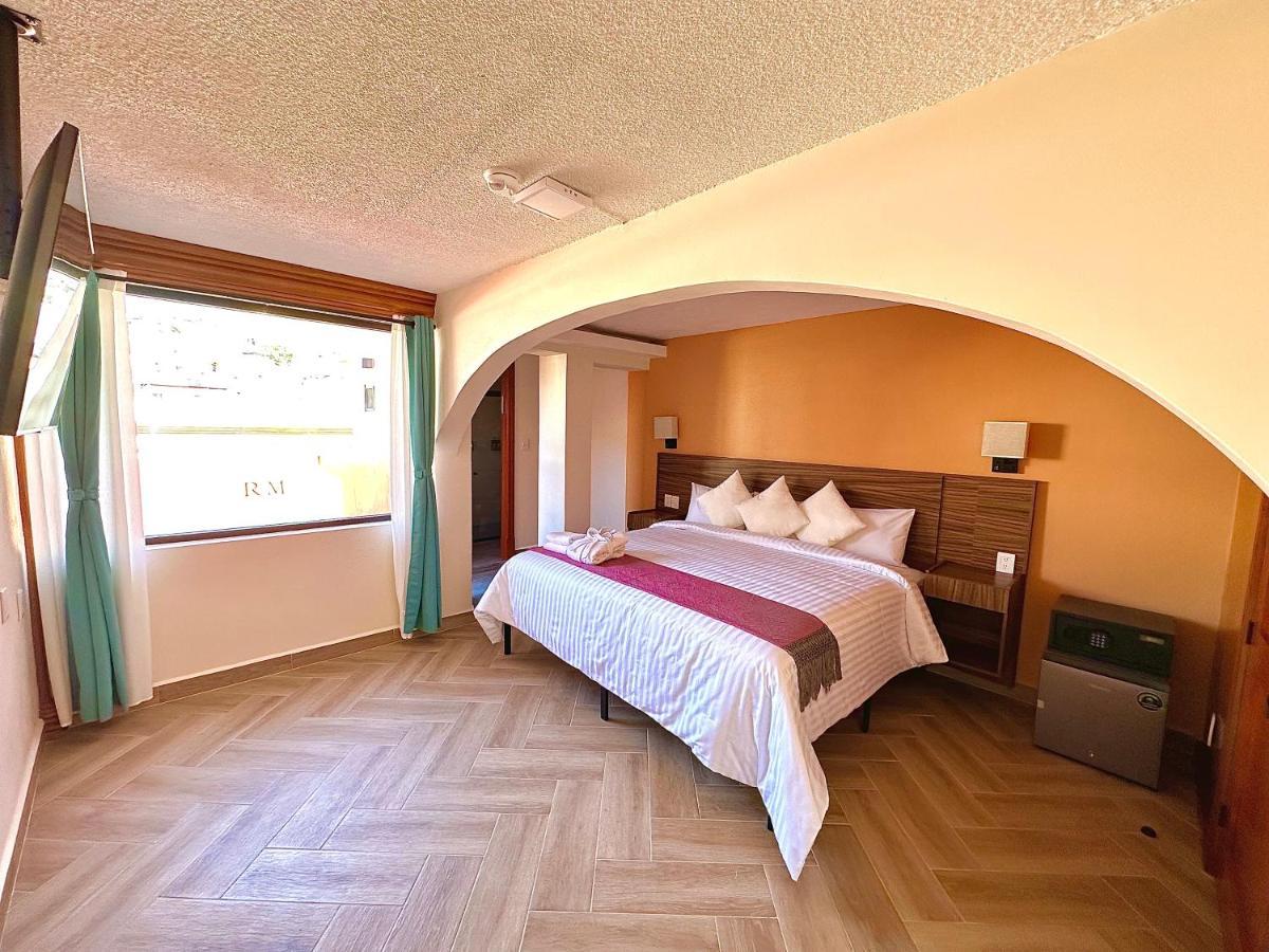 Suites Del Jardin Principal 과나후아토 외부 사진